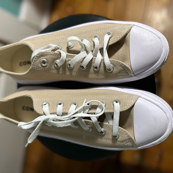 Classic Beige Canvas Sneakers - Picture 4 of 8